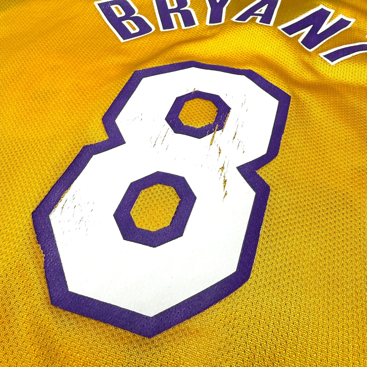 Los Angeles Lakers - Kobe Bryant - Größe M / US 40 - Champion - NBA Trikot