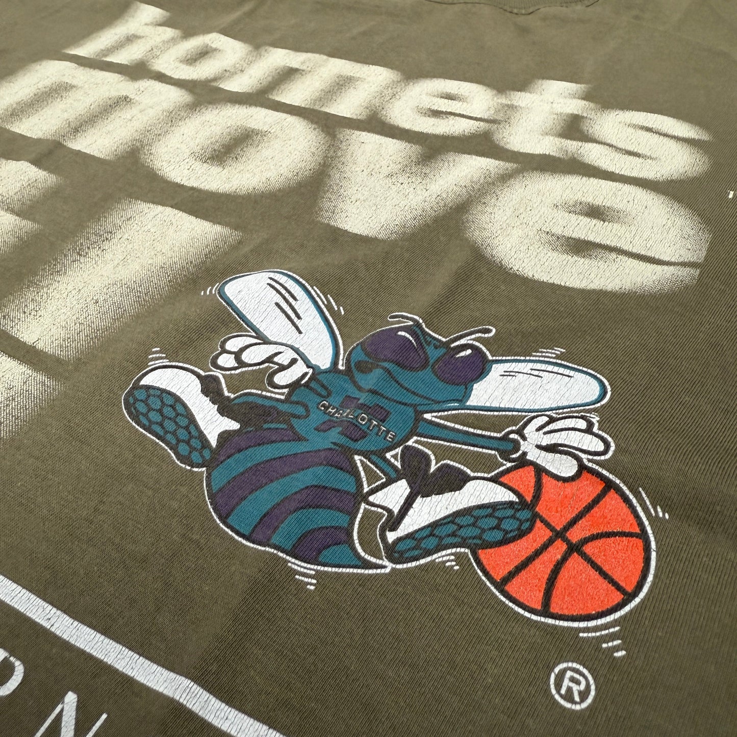 Charlotte Hornets Shirt - Move it - Größe M - Nutmeg Mills - NBA T-Shirt