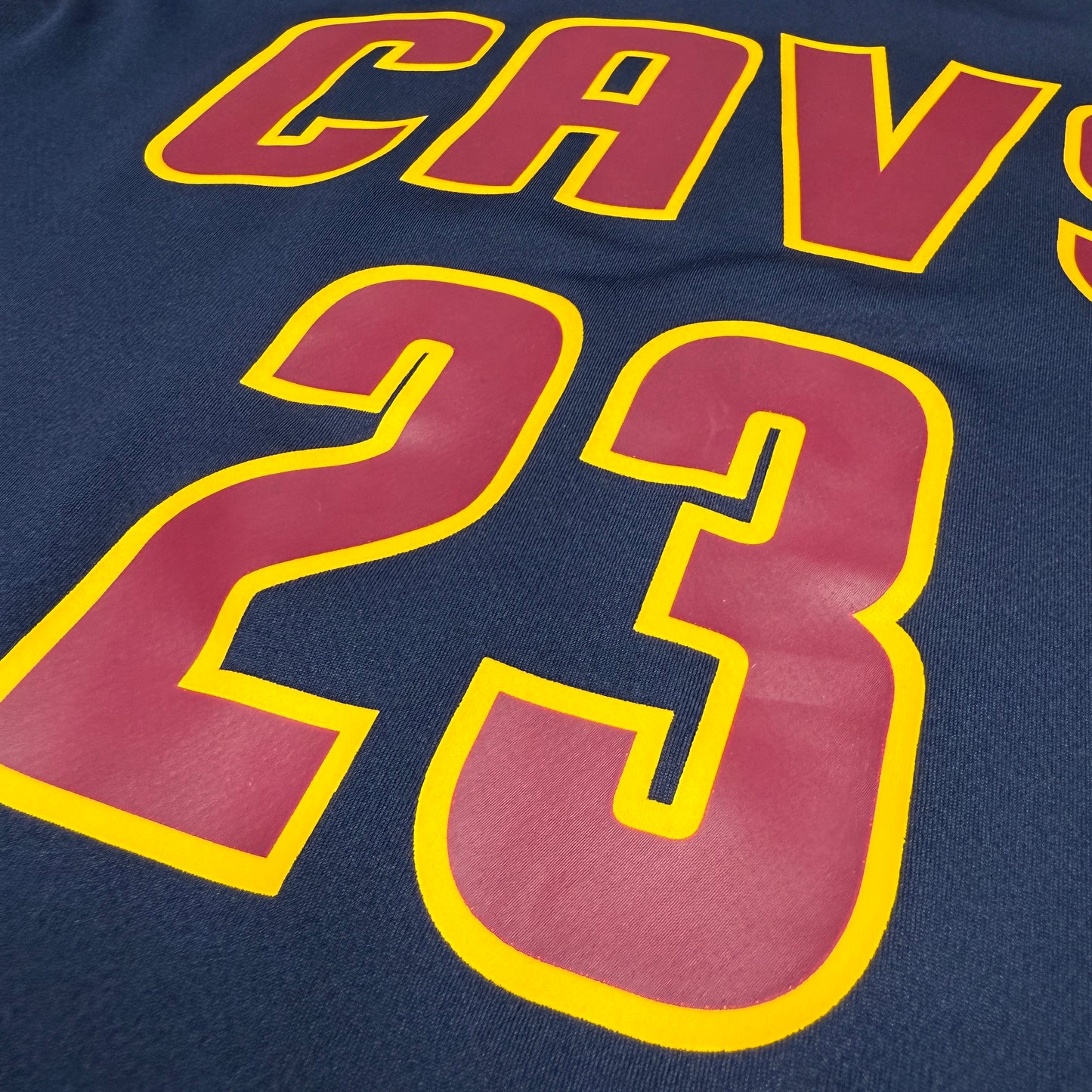 Cleveland Cavaliers - Lebron James - Größe M - Adidas - NBA Trikot