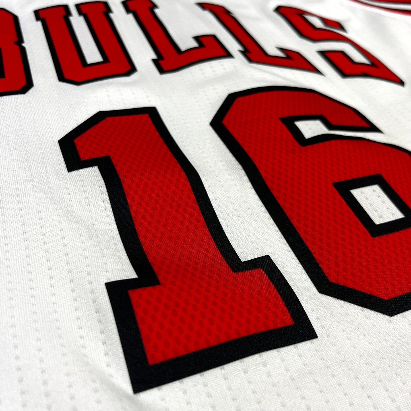 Chicago Bulls - Pau Gasol - Größe M - Adidas - NBA Trikot