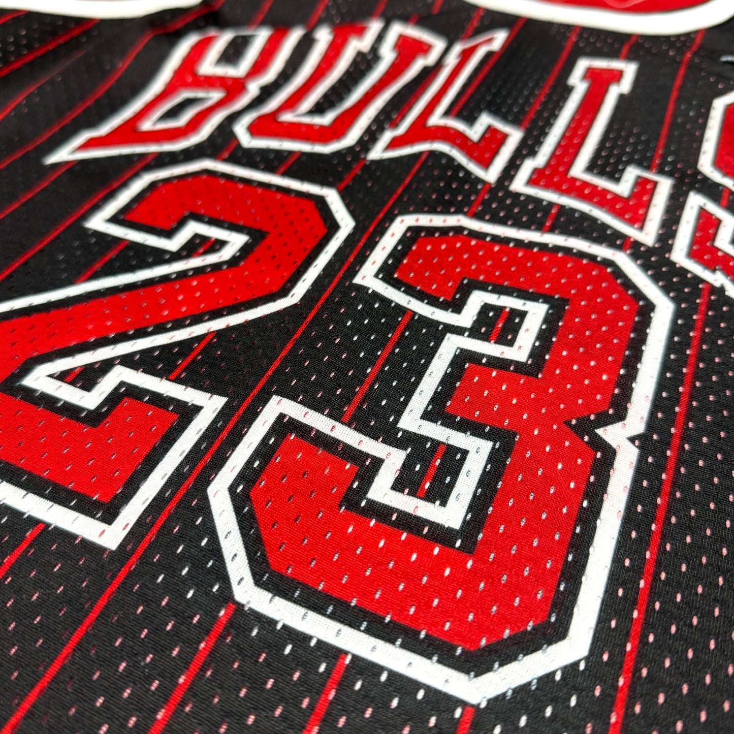 Chicago Bulls - Michael Jordan - Größe S - Champion - NBA Wendetrikot