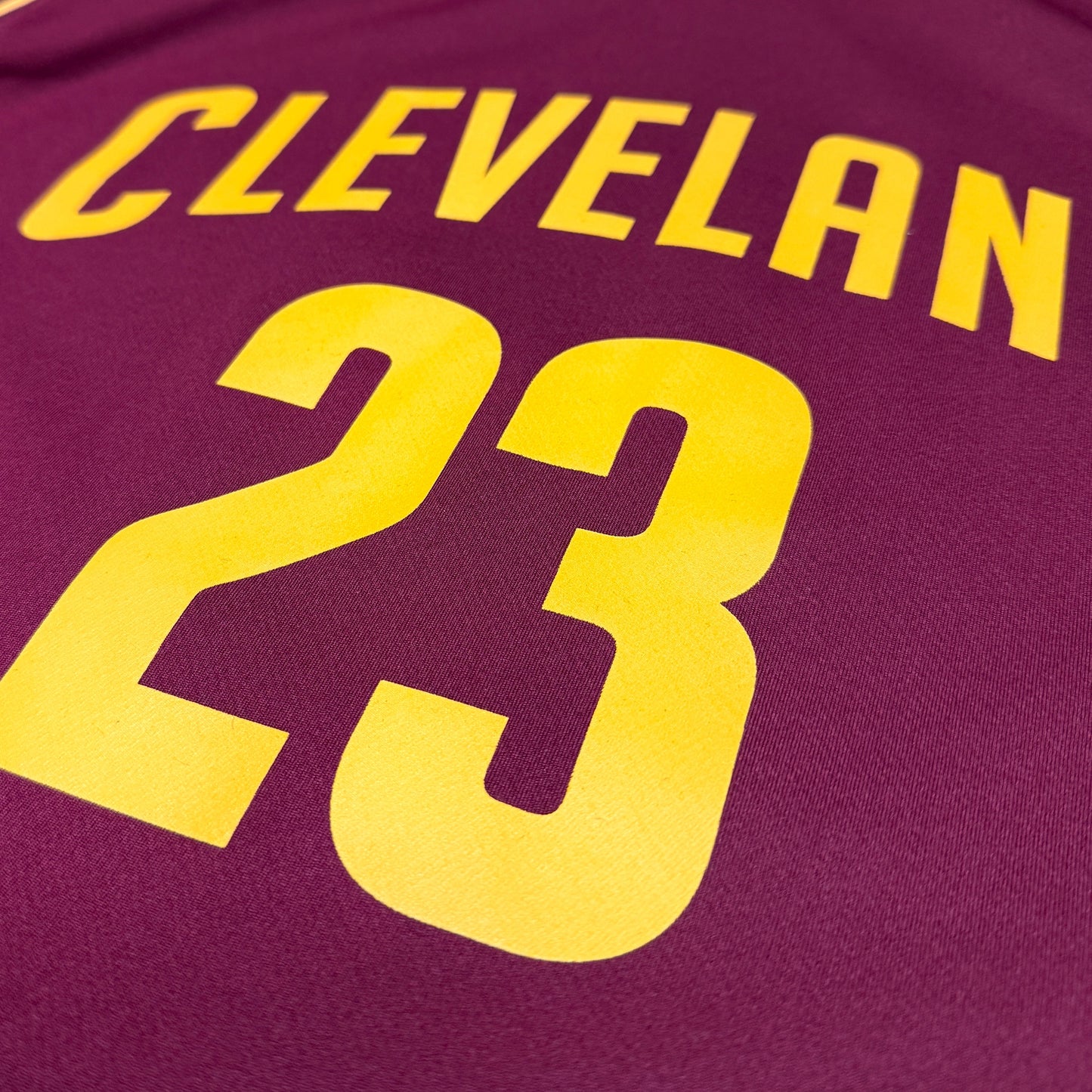 Cleveland Cavaliers - Lebron James - Größe L - Adidas - NBA Trikot