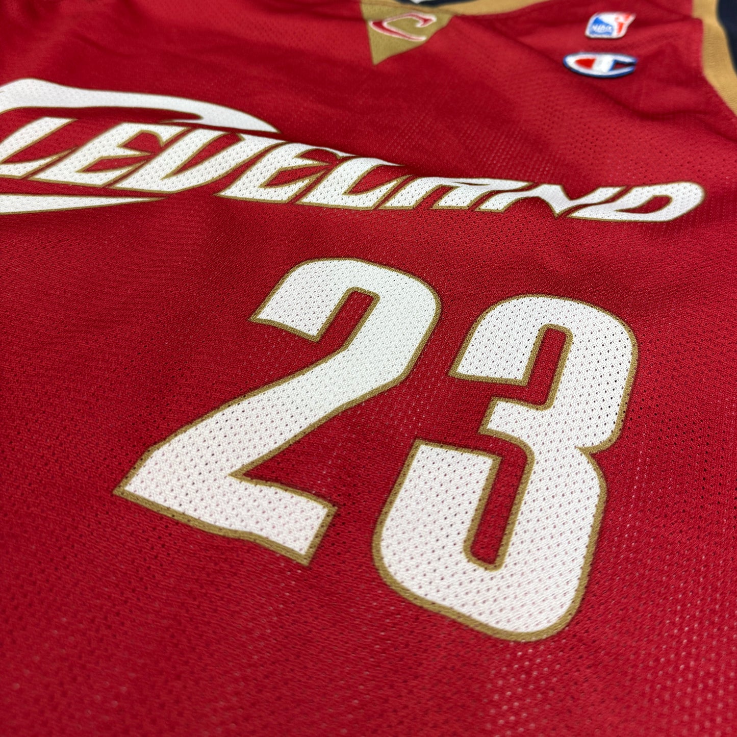 Cleveland Cavaliers - Lebron James - Größe L - Champion - NBA Trikot