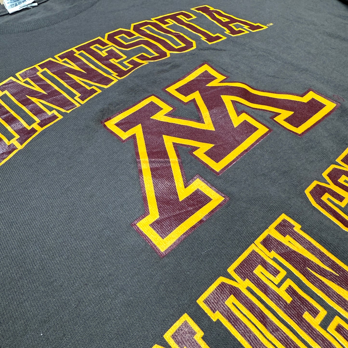 Minnesota Golden Gophers Shirt - Größe L - Delta Pro Weight - NCAA Longsleeve
