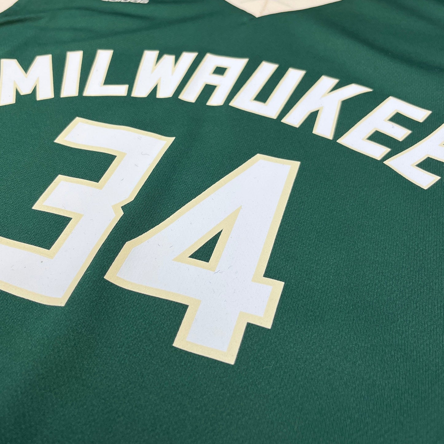 Milwaukee Bucks - Giannis Antetokounmpo - Größe L - Adidas - NBA Trikot