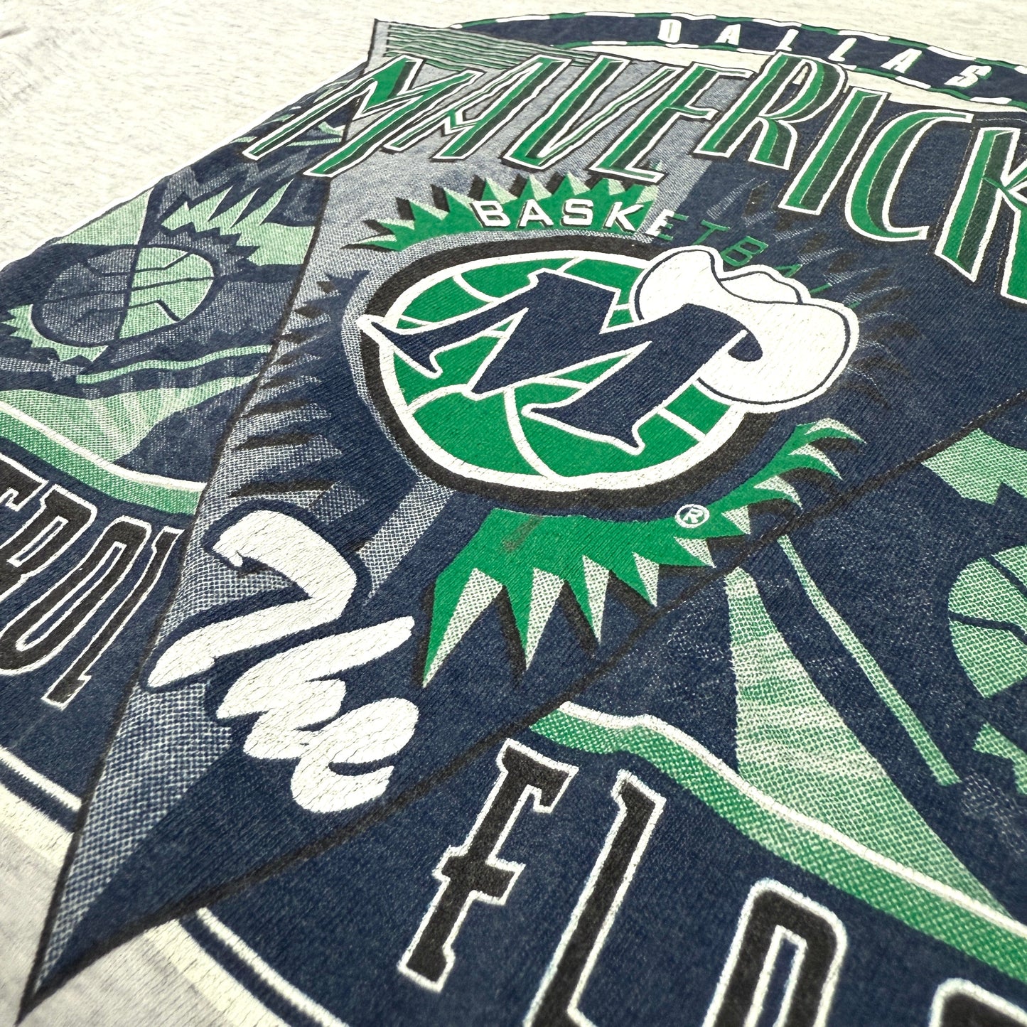 Dallas Mavericks Shirt - Control the Floor - Größe L - Logo 7 NBA