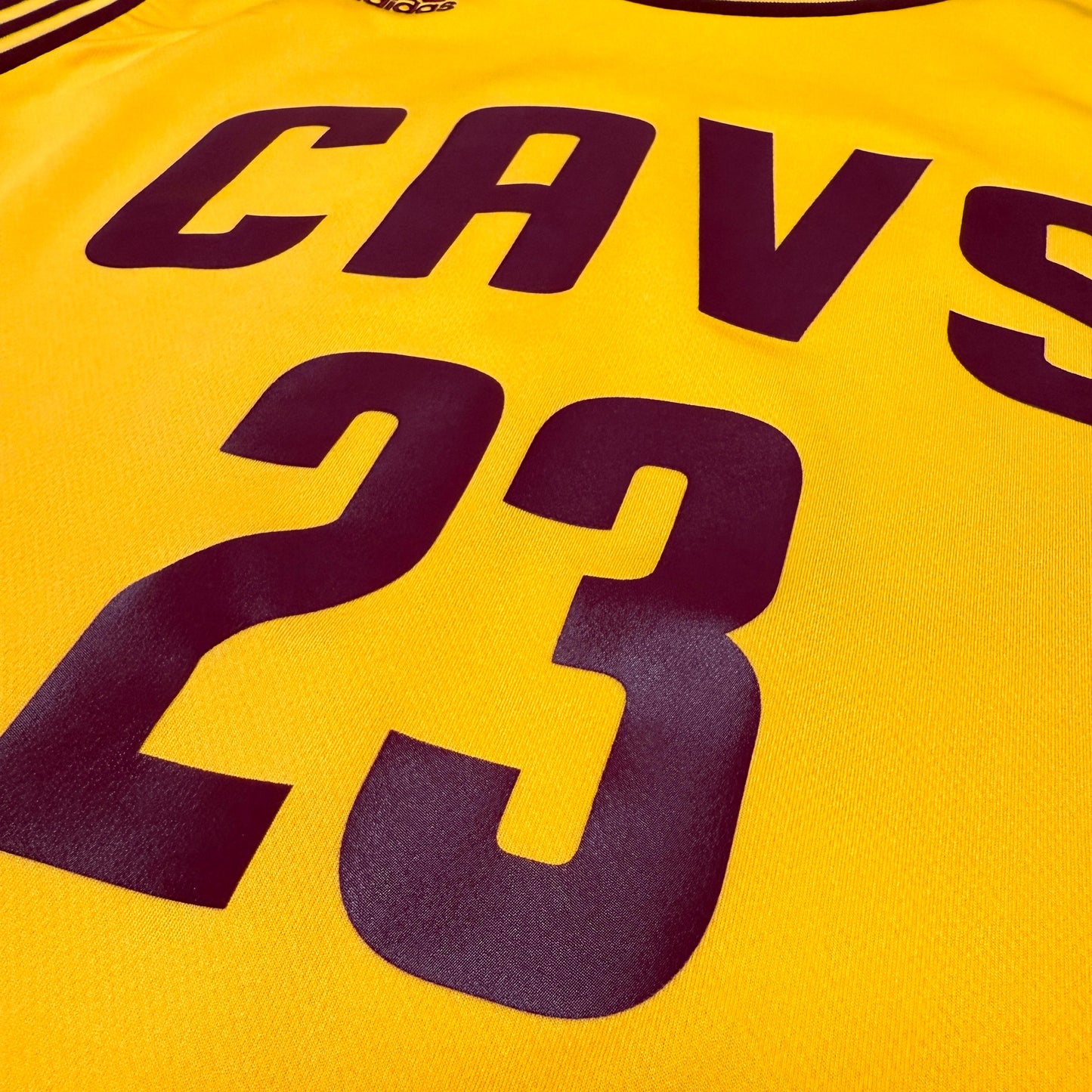 Cleveland Cavaliers - Lebron James - Größe L - Adidas - NBA Trikot