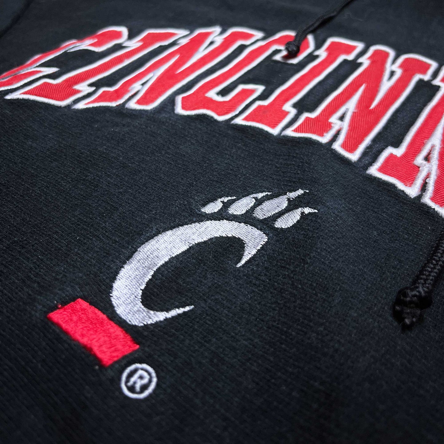 Cincinnati Bearcats - Spellout - Größe M - Steve & Barry's NCAA Hoodie