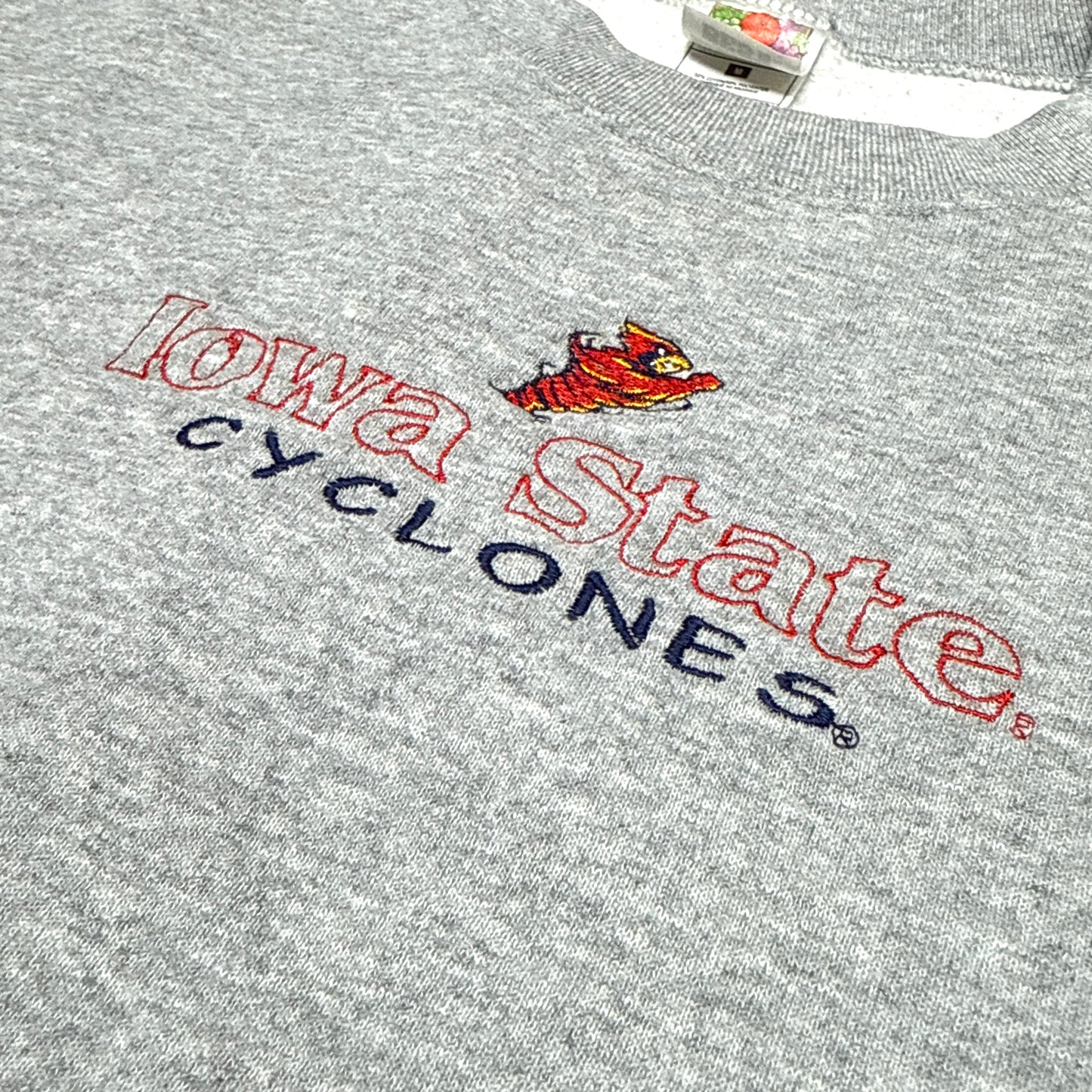 Iowa State Cyclones - gesticktes Logo - Größe M - NCAA Sweatshirt
