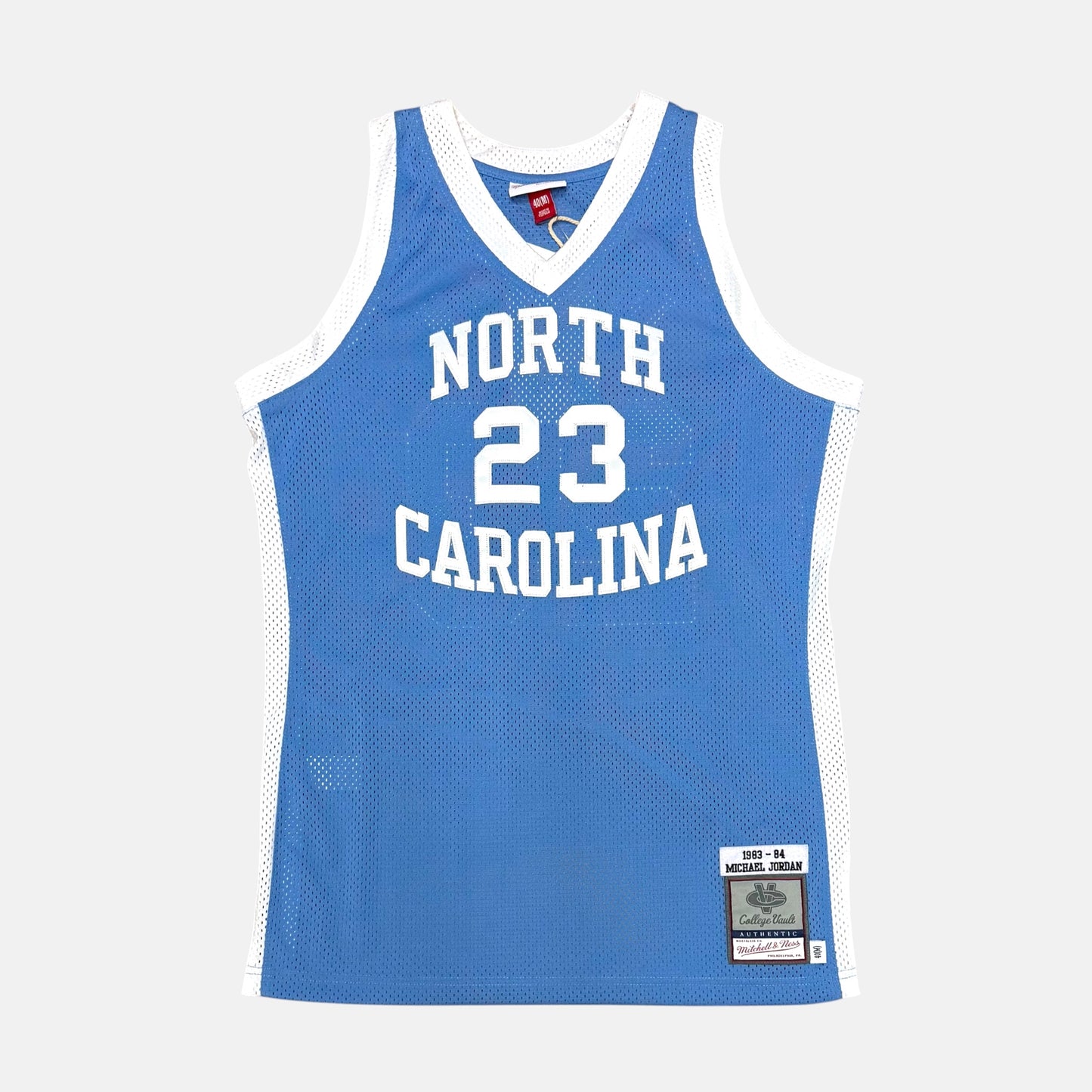 North Carolina 1983-84 - Michael Jordan College - Größe M - Mitchell and Ness Authentic - NBA Trikot mit Etiketten