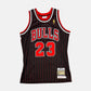Chicago Bulls 1996-97 - Michael Jordan Pinstripes - Größe M - Mitchell and Ness Authentic - NBA Trikot