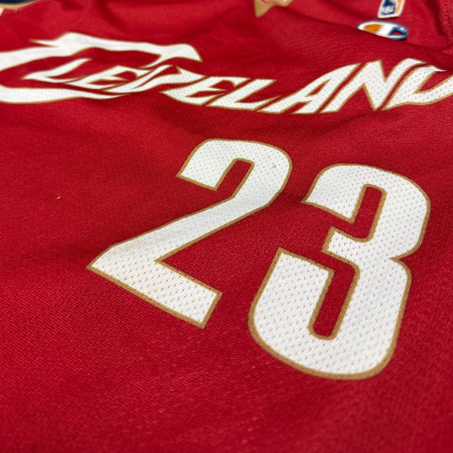 Cleveland Cavaliers - Lebron James - Größe S - Champion - NBA Trikot