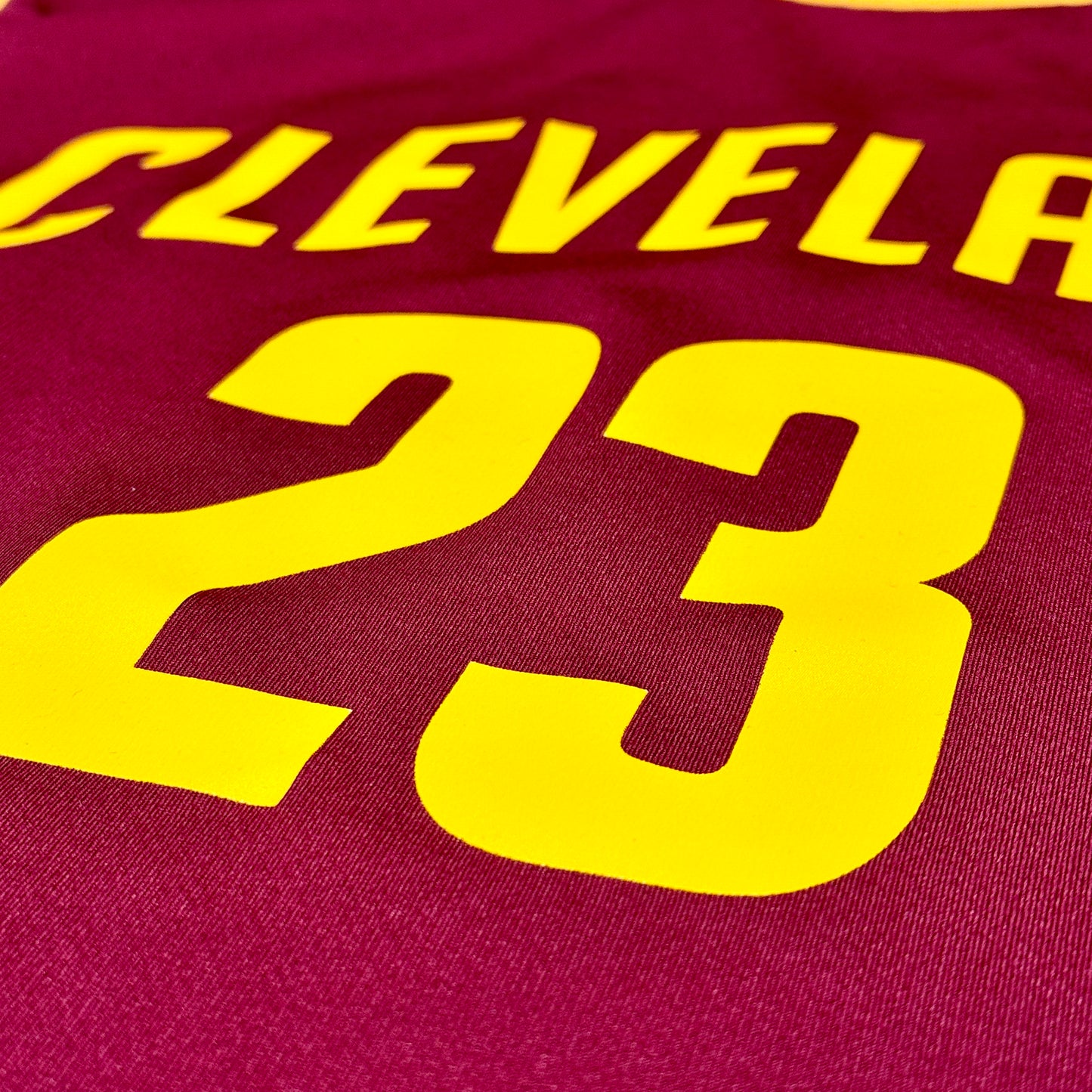 Cleveland Cavaliers - Lebron James - Größe L - Adidas - NBA Trikot