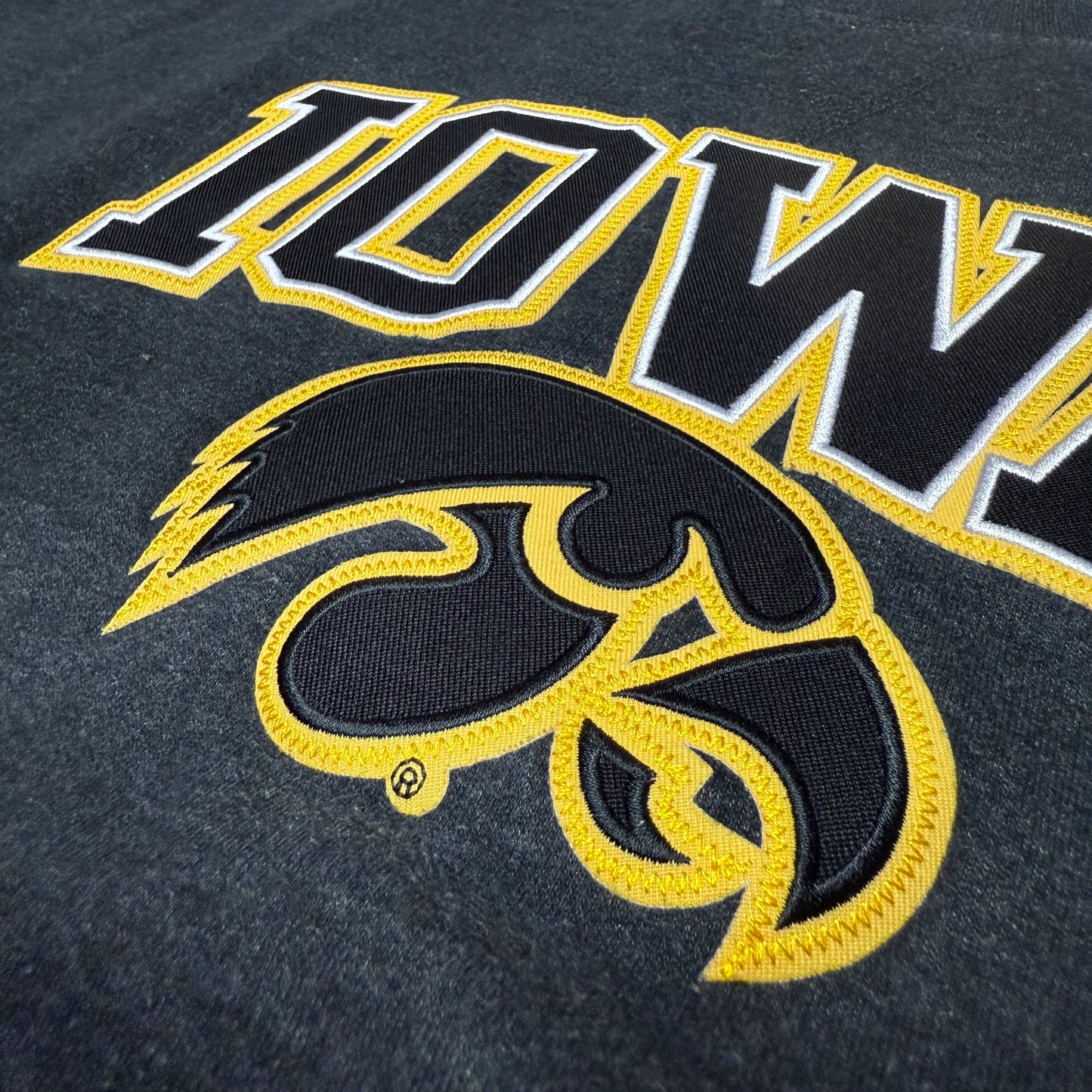 Iowa Hawkeyes - NCAA Sweatshirt - Größe L - Cadre Pullover
