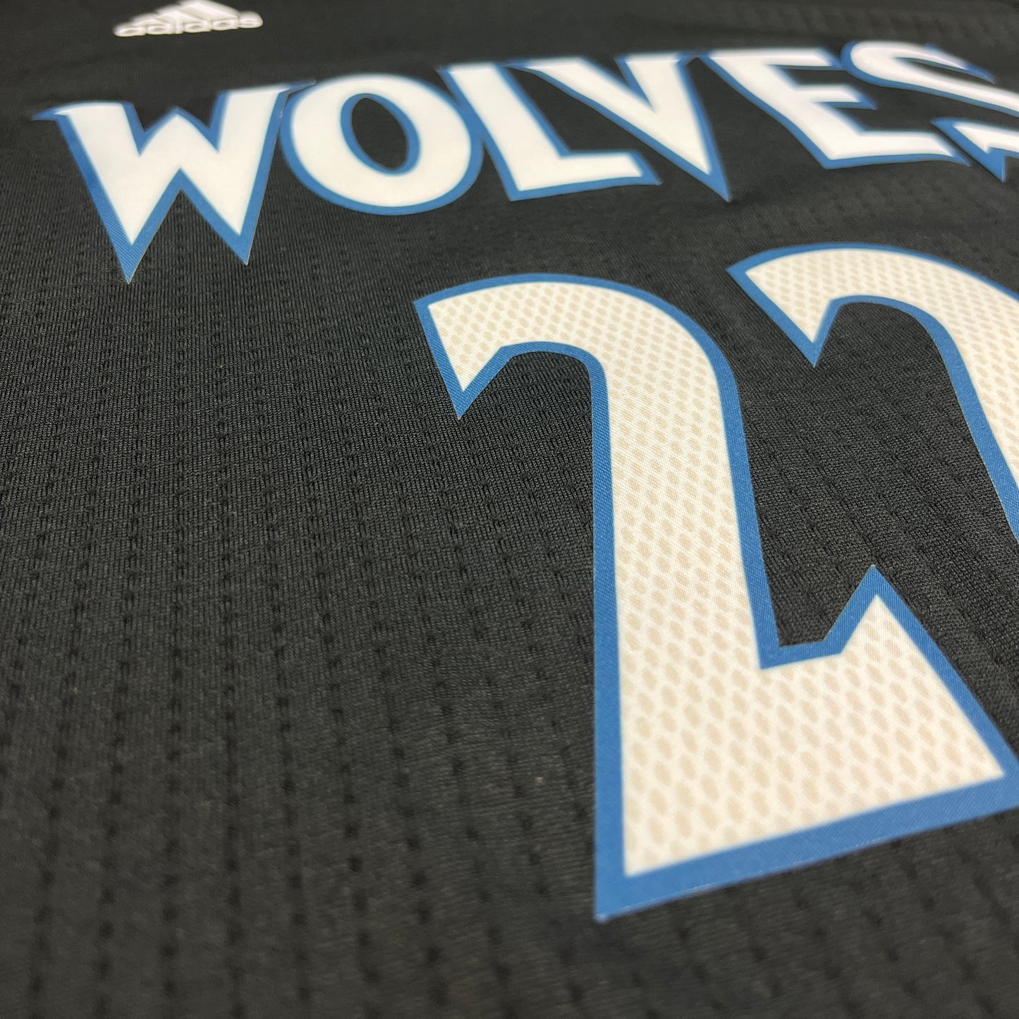 Minnesota Timberwolves - Andrew Wiggins - Größe S - Adidas - NBA Trikot mit Ärmeln