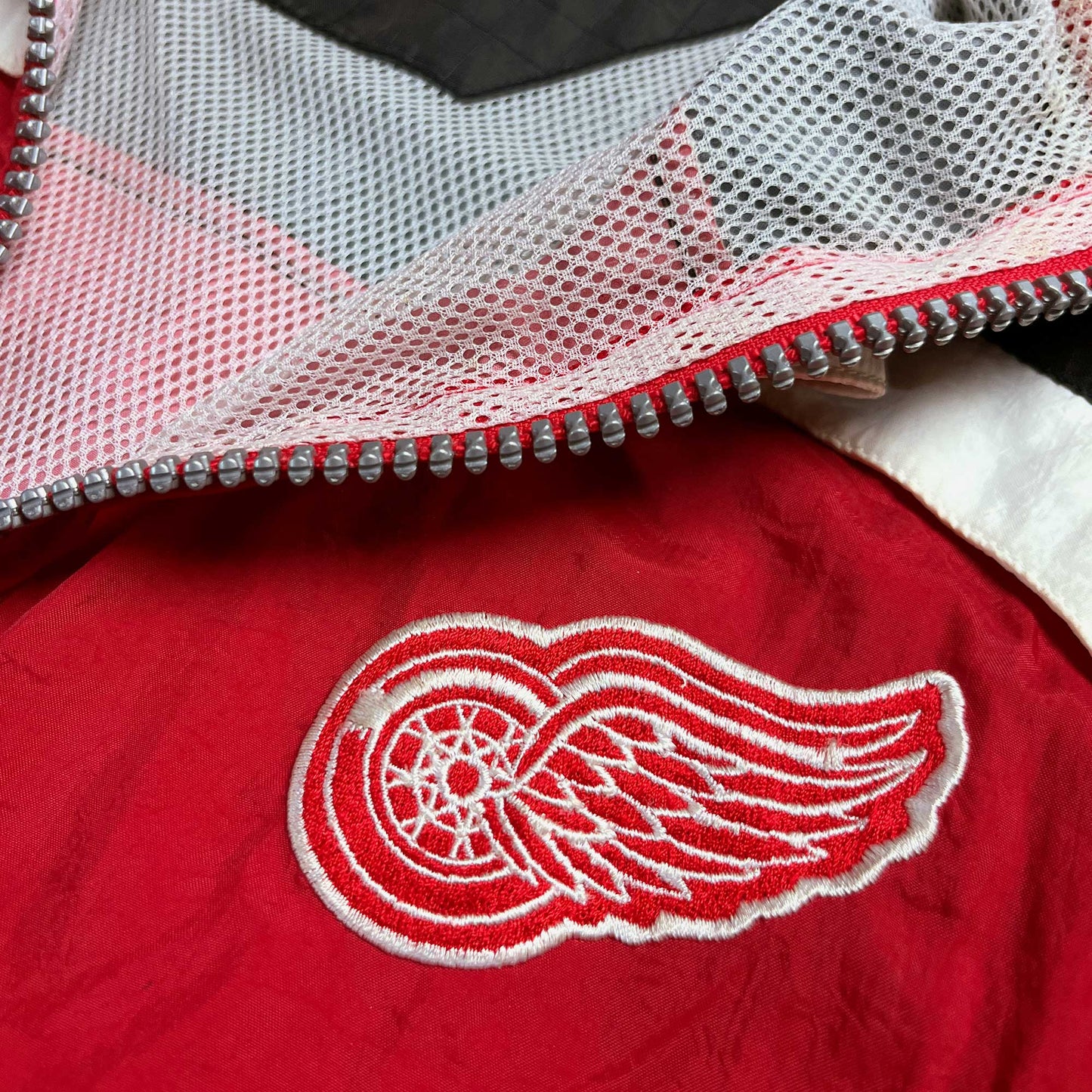 Detroit Red Wings - leichte NHL Jacke - Größe L - Starter