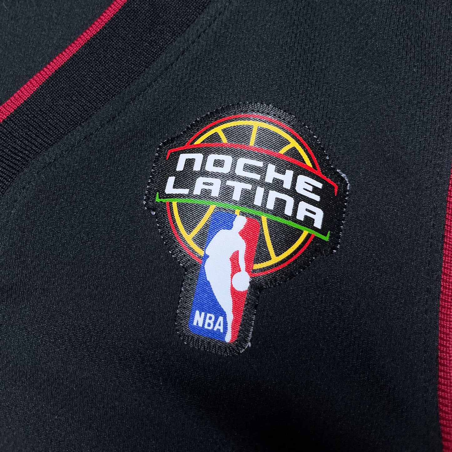 Miami Heat - Lebron James - Größe S - Adidas - NBA Trikot Noche Latina