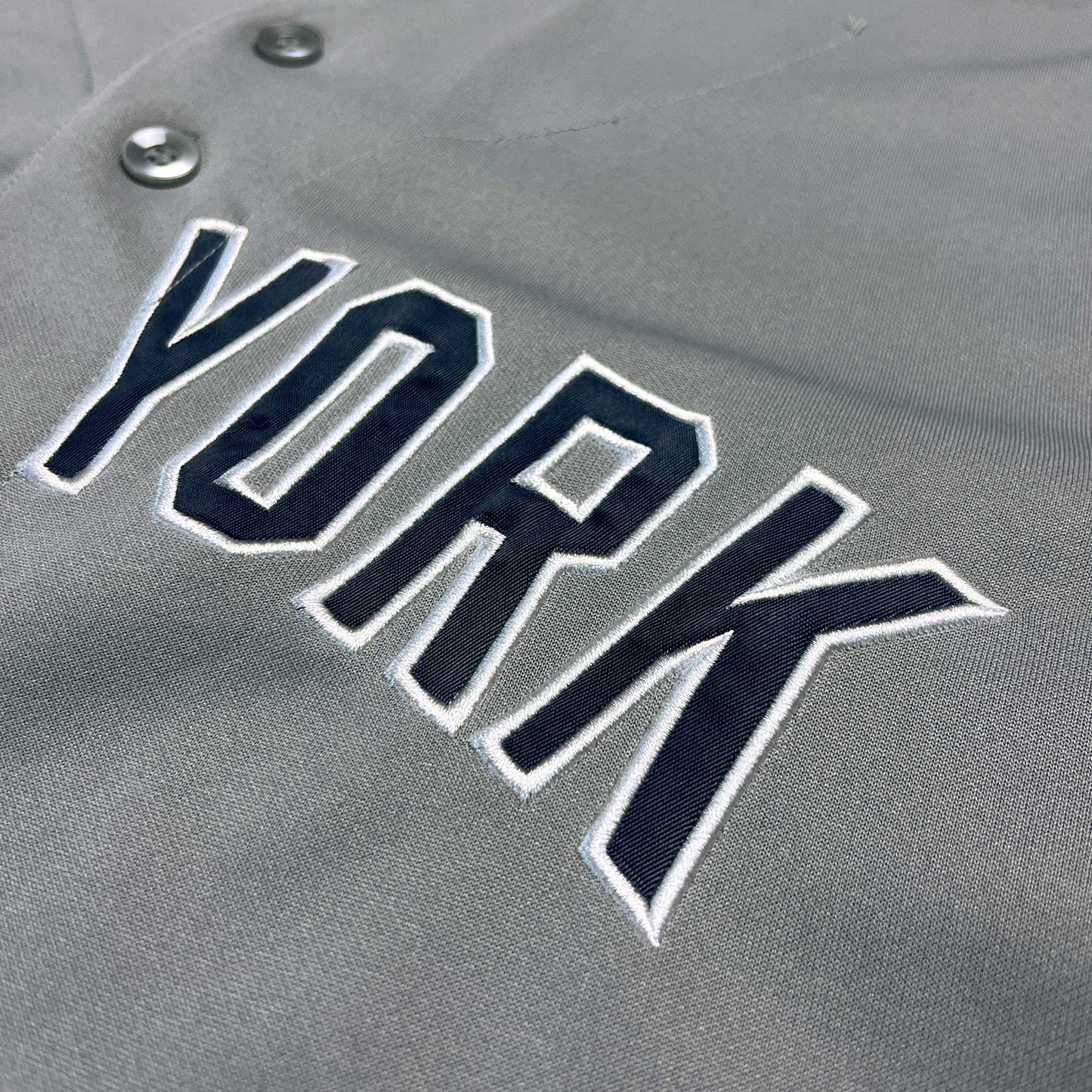 New York Yankees - Größe M - Majestic - MLB Trikot