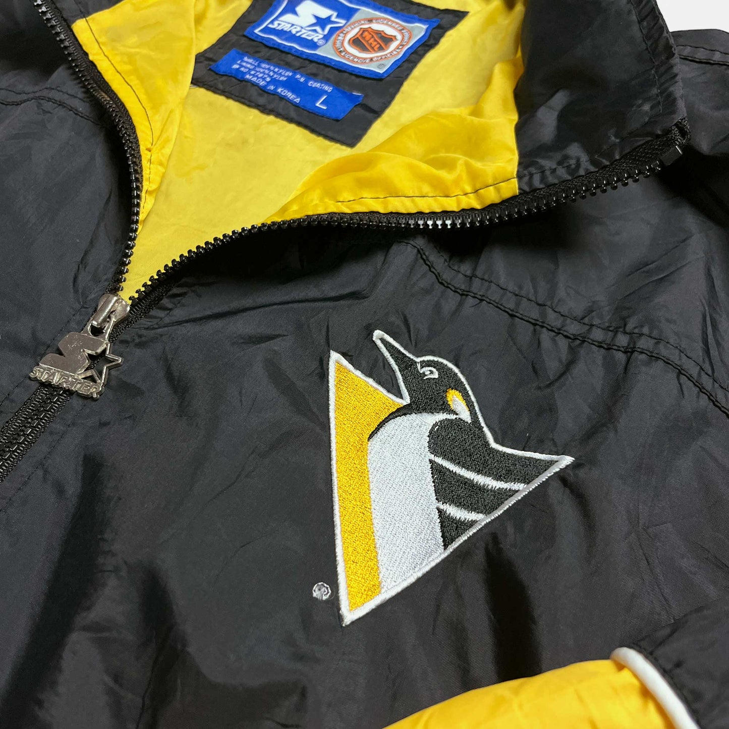 Pittsburgh Penguins - leichte NHL Jacke - Größe L - Starter